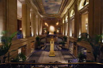 Historical Hotel & Cultural Mile Walking Tour