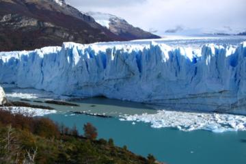 Perito Moreno Glacier Day Trip with Optional Boat Ride from El Calafate