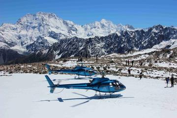 Helicopter Flight with Snow Landing