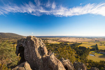Macedon Ranges Small Group Wine Tour with 2 Course Lunch and Morning Tea