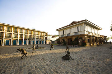Heritage Day Trip to Las Casas Filipinas from Makati or Manila Bay