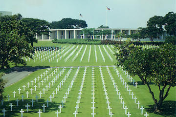 Makati Sightseeing Tour Including Ayala Center and American Cemetery
