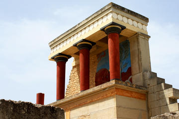 Crete: Minos' children, daily life in Knossos self-guided mobile tour