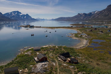 Qoornoq Island Tour - Private charter 1-6 Passengers - Cabin boat