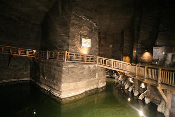 Krakow Super Saver: Krakow Walking Tour and Wieliczka Salt Mine Tour
