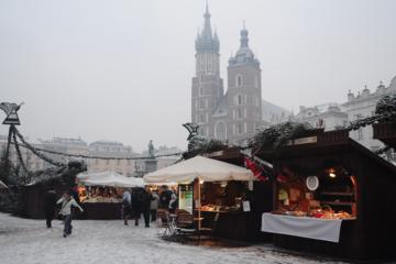 Private Tour of Krakow Christmas Market with Mulled Wine and Food Tastings