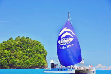 Manuel Antonio Catamaran Sailing and Snorkeling from Quepos