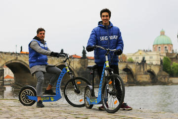 Private Prague e-Scooter Tour, 120 min