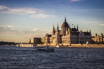Budapest Danube River Dinner & Cruise from 7 pm