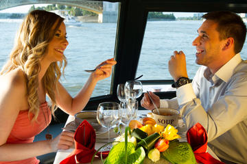 Crucero con almuerzo por el río Danubio