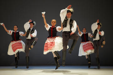 Folklore Show with Exclusive Guided Tour and Optional Dinner & Cruise