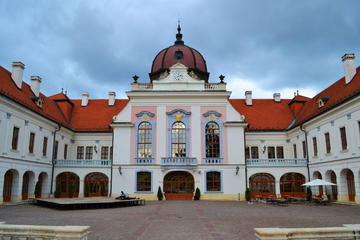 Sissi Tour: Gödöllö, Domonyvölgy
