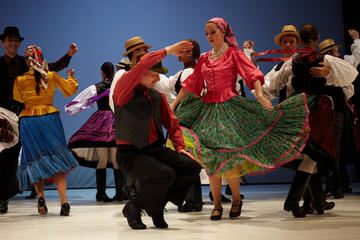 Spectacle folklorique et...