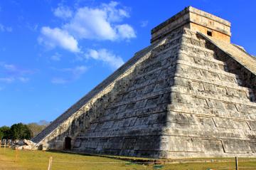 Chichen Itza Tour from Playa del Carmen Including Private Entrance