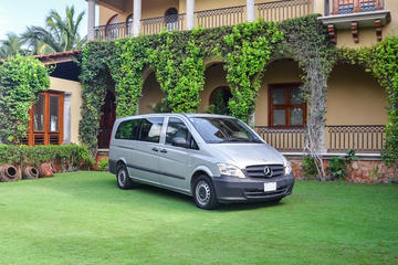 Shared Arrival Transfer: Merida Airport to Hotels