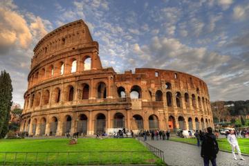2-in-1 Tour of the Colosseum and Illuminated Rome