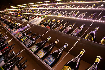 Small-Group Rome Craft Beer Walking Tour in Trastevere