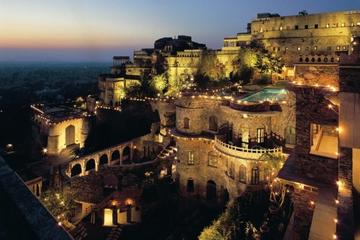 Private 8-Day Rajasthan Tour from Delhi Including Udaipur, Neemrana and Lake Pichola