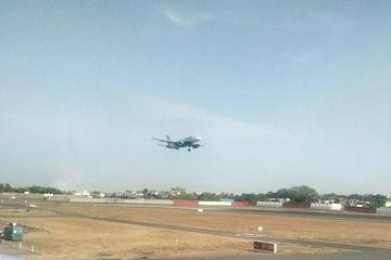 Private Departure Transfer from Mumbai Hotel to Airport Including VIP Assistance