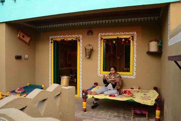 Private Full-day Sightseeing of Amritsar including Golden Temple with Gobindgarh Fort and Sadda Pind