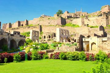 Private Half-Day Tour: Golkonda Fort and Qutb Shahi Tombs from Hyderabad