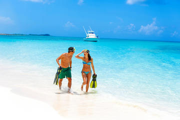 Rose Island Day Trip by Boat from Nassau