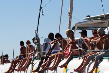 Sailing and Snorkeling Tour to Isla Mujeres