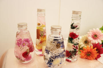 Herbarium Bottle Making Workshop in Tokyo