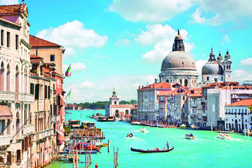 Day Trip to Venice by Bus from San Gimignano