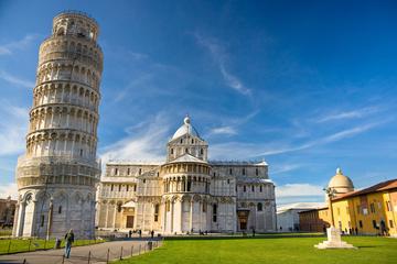 Pisa and Lucca tour with Leaning Tower Entrance