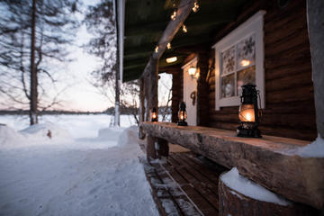Traditional Lappish evening in the wilderness with dinner