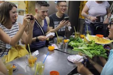 FOOD & SCOOTER