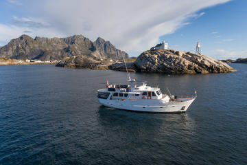 Breathtaking fjord cruise on a presidential yacht