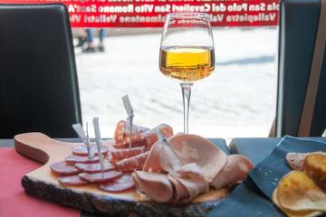 In Vino Veritas: Rome Evening Wine and Food Tasting Small Group Tour