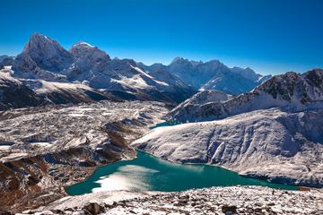 Gokyo lake chola pass everest base camp trek