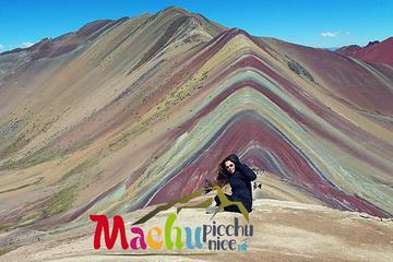 Rainbow Mountain Hiking in Groups