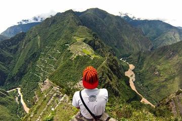 SACRED VALLEY AND MACHU PICCHU