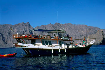 SUNDOWNER CRUISE  DHOW CRUISE 02 hrs