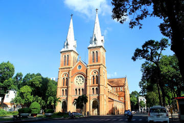 Private Cu Chi Tunnels and Ho Chi Minh City Tour 1 Day