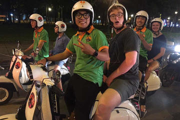 SAIGON THE NIGHT IN THE LIFE