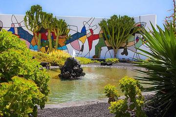 Teguise Market & Cesar Manrique Foundation