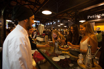 Lisbon Tram 28: Campo de Ourique Food and Cultural Tour