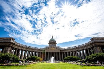 Easy 1-Day Shore Excursion in St Petersburg with Free Time & Shopping