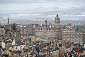 Edinburgh: 3-Hour Walking Tour - Italian Tour Guide