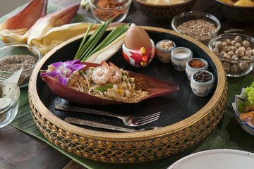Thai Cooking Class with Market Tour in Bangkok
