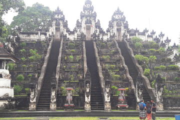 Lempuyang Temple Tirta Gangga Taman Ujung East BaliTour