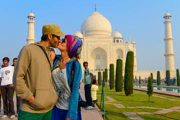 Taj Mahal Tour For couple