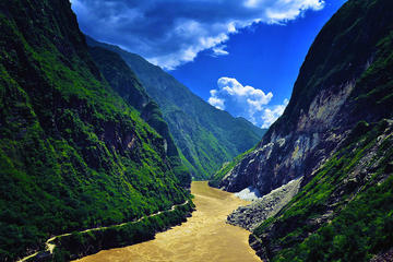 Private Tour to amazing Tiger leaping Gorge