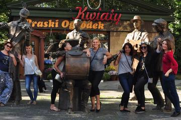 Warsaw Small Group Walking Tour Including Entrance Fee to Neon Museum and Local Food and Drink Samples