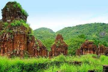 CHAM CULTURE TRACES _MY SON JOINING TOUR